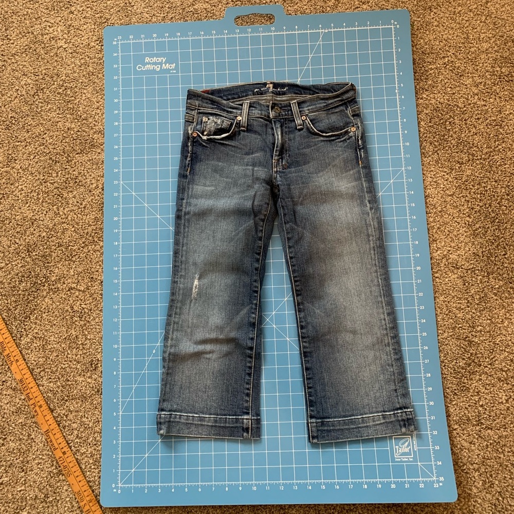 7 For All Mankind Capri Jeans